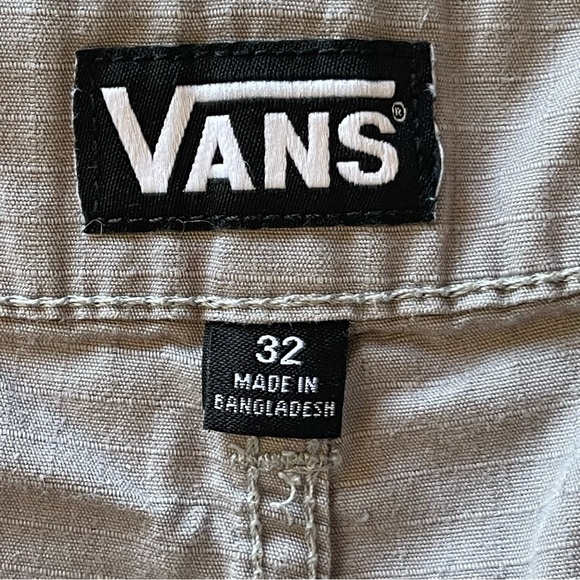 Vans Men’s Cargo Shorts Grey Color Size 32 - Picture 5 of 11